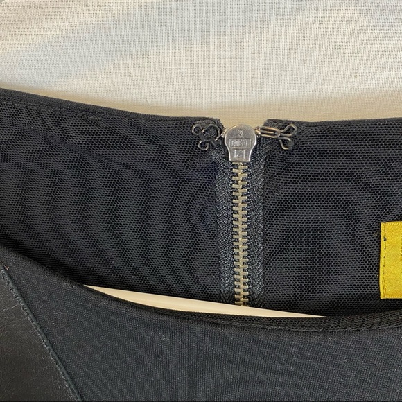 Nicole Miller Long Sleeved Black Dress Size Large - Picture 10 of 11